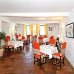 Logis - Restaurant Du Midi Hotel Revel (Haute-Garonne)