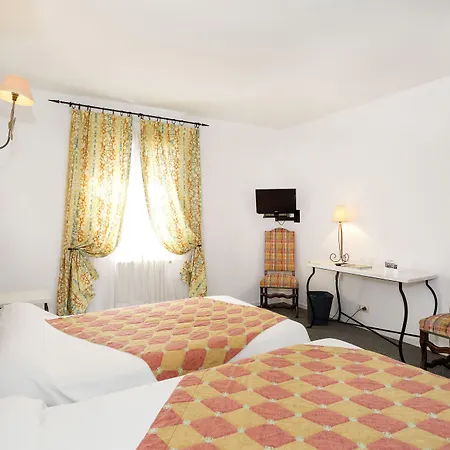 Logis - Restaurant Du Midi 3*