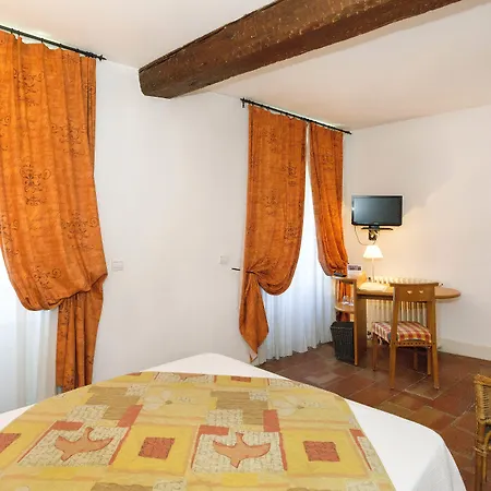 Logis - Restaurant Du Midi Hotel