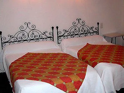 Hotel Logis - Restaurant Du Midi