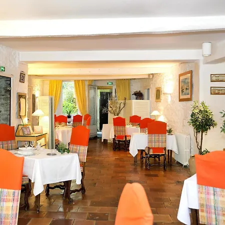 Logis - Restaurant Du Midi ريفيل