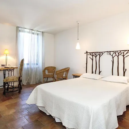 Hotel Logis - Restaurant Du Midi Revel (Haute-Garonne)