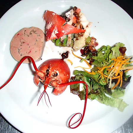 Hotell Logis - Restaurant Du Midi Revel (Haute-Garonne)