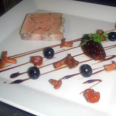 Szálloda Logis - Restaurant Du Midi 3*