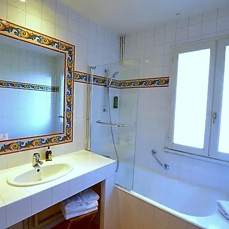 Hotel Logis - Restaurant Du Midi Revel (Haute-Garonne)
