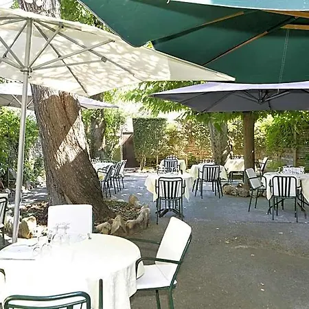 Logis - Restaurant Du Midi 3*