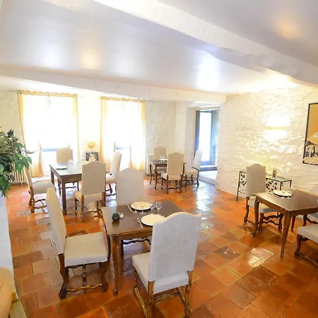 Szálloda Logis - Restaurant Du Midi Revel