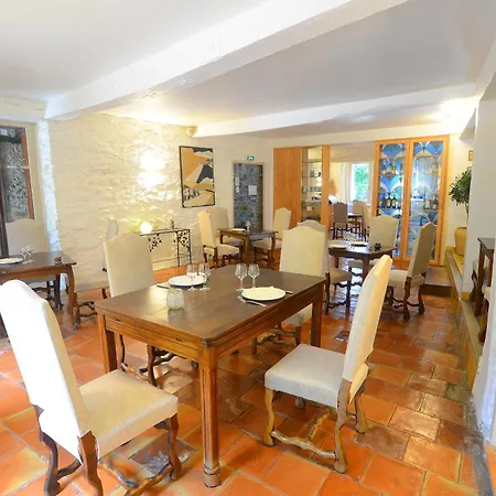 Logis - Restaurant Du Midi 3*