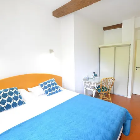 Szálloda Logis - Restaurant Du Midi 3*