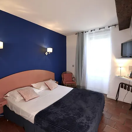 Hotel Logis - Restaurant Du Midi