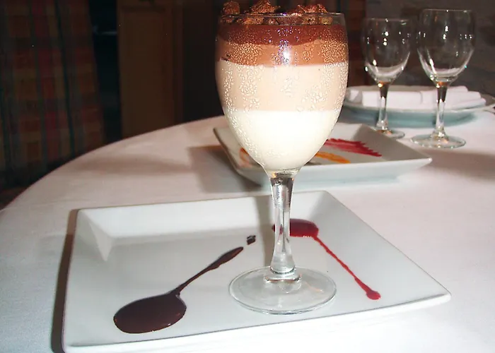 Logis - Restaurant Du Midi 3* Revel (Haute-Garonne)